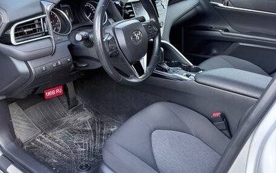Toyota Camry, 2019 год, 2 850 000 рублей, 1 фотография