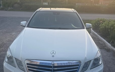 Mercedes-Benz E-Класс, 2011 год, 1 650 000 рублей, 1 фотография
