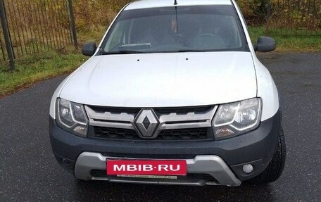 Renault Duster I рестайлинг, 2017 год, 400 000 рублей, 1 фотография