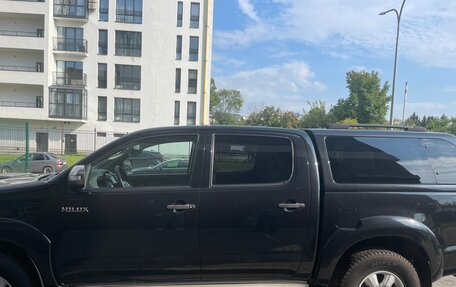 Toyota Hilux VII, 2013 год, 1 900 000 рублей, 2 фотография