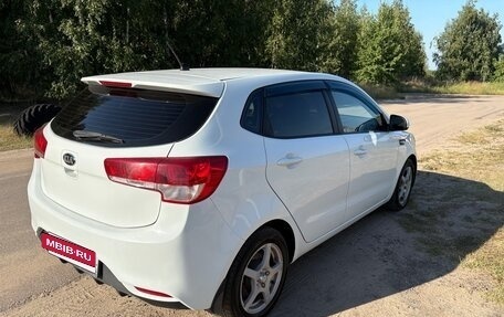 KIA Rio III рестайлинг, 2015 год, 820 000 рублей, 10 фотография