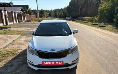 KIA Rio III рестайлинг, 2015 год, 820 000 рублей, 3 фотография