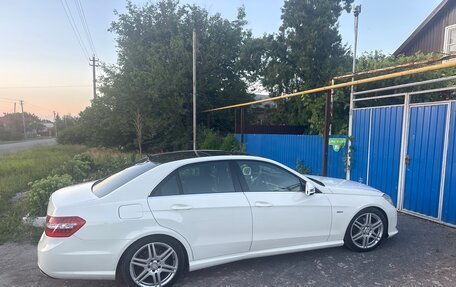 Mercedes-Benz E-Класс, 2011 год, 1 650 000 рублей, 6 фотография