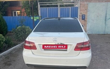 Mercedes-Benz E-Класс, 2011 год, 1 650 000 рублей, 5 фотография