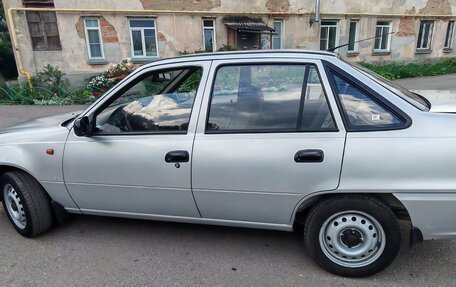 Daewoo Nexia I рестайлинг, 2011 год, 300 000 рублей, 4 фотография