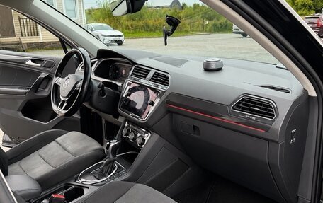Volkswagen Tiguan II, 2019 год, 2 350 000 рублей, 8 фотография