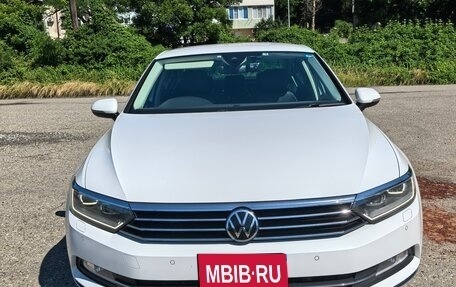 Volkswagen Passat B8 рестайлинг, 2016 год, 1 700 000 рублей, 2 фотография