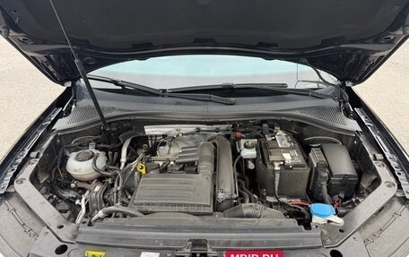 Volkswagen Tiguan II, 2019 год, 2 350 000 рублей, 13 фотография