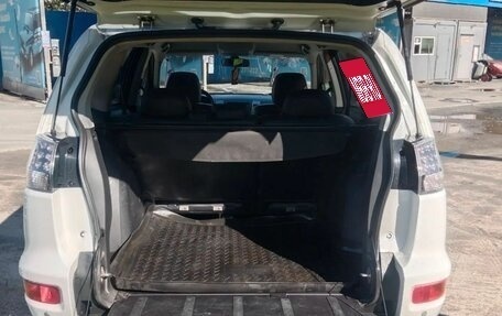 Mitsubishi Outlander III рестайлинг 3, 2010 год, 950 000 рублей, 8 фотография