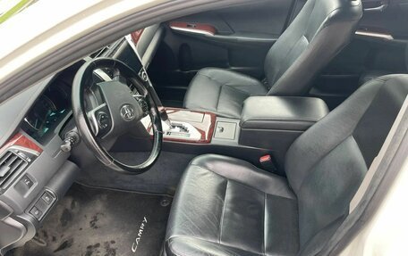 Toyota Camry, 2014 год, 2 200 000 рублей, 7 фотография