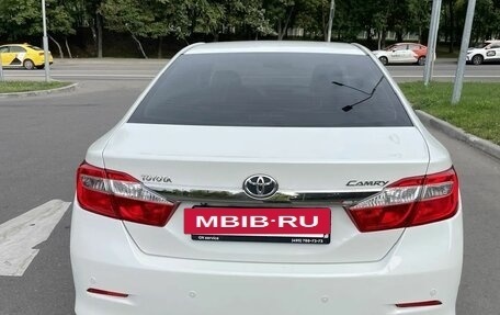 Toyota Camry, 2014 год, 2 200 000 рублей, 2 фотография
