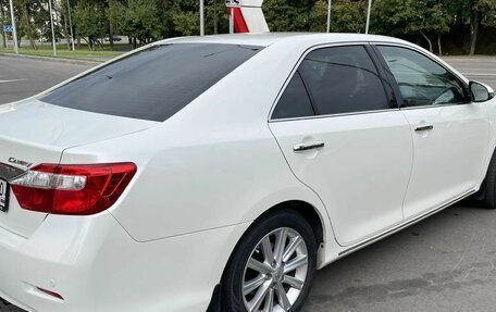 Toyota Camry, 2014 год, 2 200 000 рублей, 10 фотография