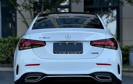 Mercedes-Benz A-Класс, 2021 год, 1 820 000 рублей, 10 фотография