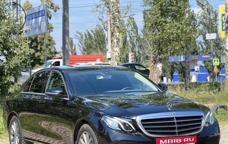 Mercedes-Benz E-Класс, 2017 год, 1 830 000 рублей, 4 фотография