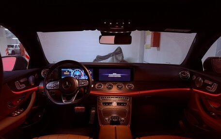 Mercedes-Benz E-Класс, 2019 год, 4 950 000 рублей, 11 фотография