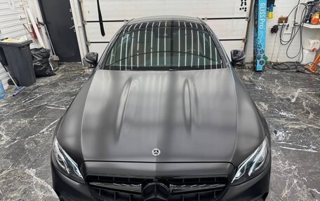Mercedes-Benz E-Класс, 2019 год, 4 950 000 рублей, 3 фотография