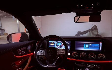Mercedes-Benz E-Класс, 2019 год, 4 950 000 рублей, 12 фотография