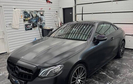 Mercedes-Benz E-Класс, 2019 год, 4 950 000 рублей, 6 фотография