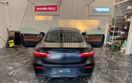 Mercedes-Benz E-Класс, 2019 год, 4 950 000 рублей, 10 фотография