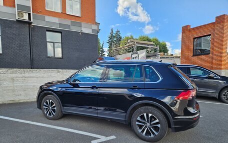 Volkswagen Tiguan II, 2019 год, 2 470 000 рублей, 6 фотография