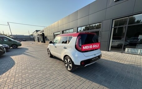 KIA Soul II рестайлинг, 2018 год, 1 560 000 рублей, 7 фотография