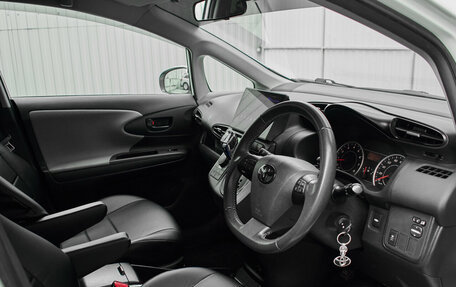 Toyota Wish II, 2011 год, 1 375 000 рублей, 10 фотография