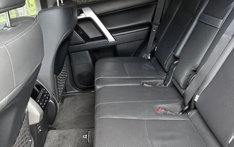Toyota Land Cruiser Prado 150 рестайлинг 2, 2022 год, 7 350 000 рублей, 7 фотография