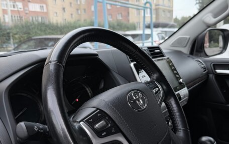 Toyota Land Cruiser Prado 150 рестайлинг 2, 2022 год, 7 350 000 рублей, 20 фотография