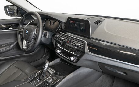 BMW 5 серия, 2019 год, 2 996 054 рублей, 7 фотография