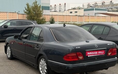 Mercedes-Benz E-Класс, 1997 год, 360 000 рублей, 3 фотография
