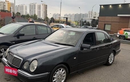 Mercedes-Benz E-Класс, 1997 год, 360 000 рублей, 2 фотография