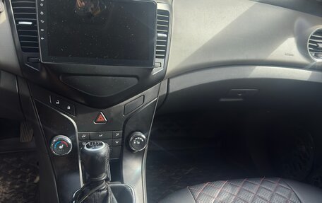 Chevrolet Cruze II, 2009 год, 600 000 рублей, 10 фотография