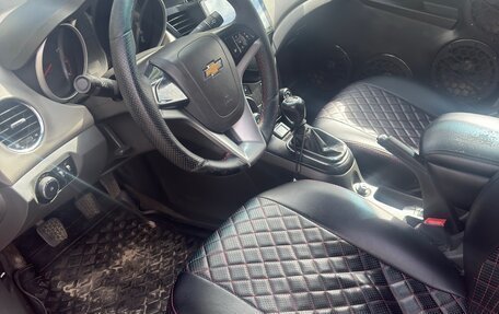 Chevrolet Cruze II, 2009 год, 600 000 рублей, 9 фотография