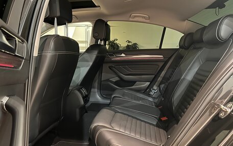 Volkswagen Passat B8 рестайлинг, 2021 год, 3 890 000 рублей, 13 фотография