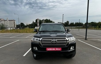 Toyota Land Cruiser 200, 2018 год, 5 800 000 рублей, 1 фотография