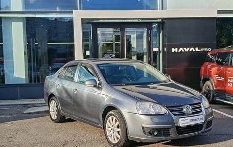 Volkswagen Jetta VI, 2009 год, 539 000 рублей, 3 фотография