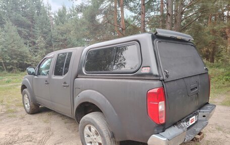 Nissan Navara (Frontier), 2007 год, 800 000 рублей, 15 фотография