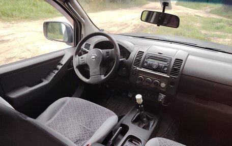 Nissan Navara (Frontier), 2007 год, 800 000 рублей, 18 фотография