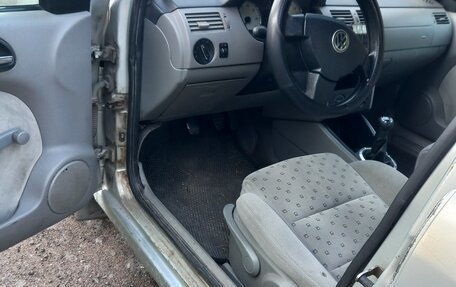 Volkswagen Pointer, 2004 год, 140 000 рублей, 34 фотография