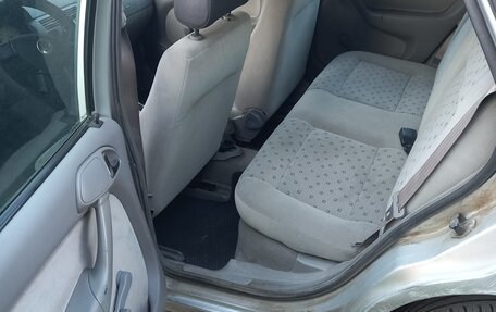 Volkswagen Pointer, 2004 год, 140 000 рублей, 29 фотография