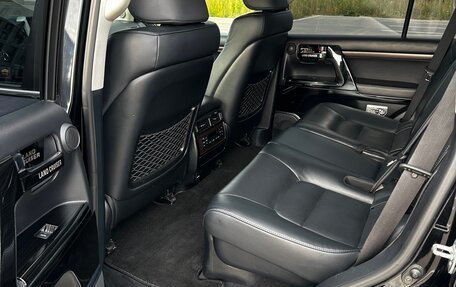 Toyota Land Cruiser 200, 2018 год, 5 800 000 рублей, 5 фотография