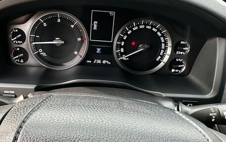 Toyota Land Cruiser 200, 2018 год, 5 800 000 рублей, 7 фотография