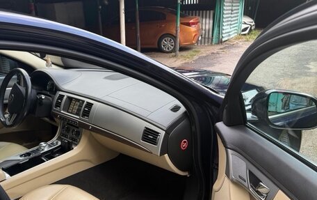 Jaguar XF I рестайлинг, 2014 год, 2 000 000 рублей, 17 фотография