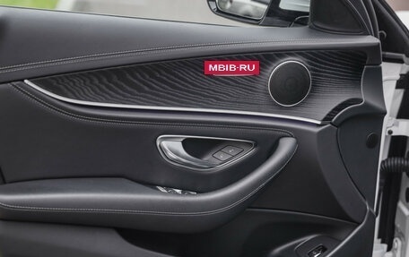 Mercedes-Benz E-Класс, 2021 год, 4 199 000 рублей, 26 фотография