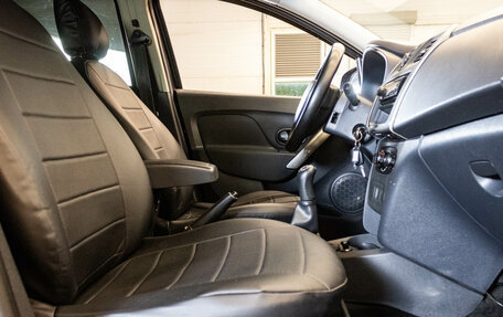 Renault Logan II, 2015 год, 600 000 рублей, 19 фотография