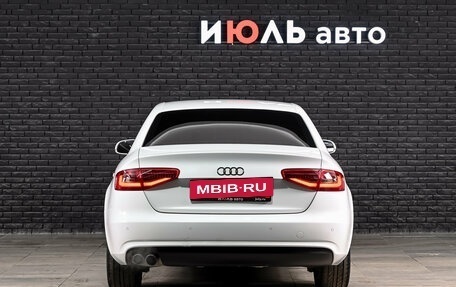 Audi A4, 2012 год, 1 200 000 рублей, 5 фотография