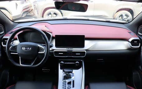 Geely Coolray I, 2023 год, 1 900 000 рублей, 13 фотография