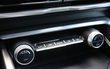 Geely Coolray I, 2023 год, 1 900 000 рублей, 18 фотография