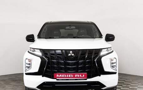 Mitsubishi Montero Sport, 2022 год, 3 999 000 рублей, 3 фотография