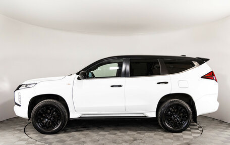 Mitsubishi Montero Sport, 2022 год, 3 999 000 рублей, 9 фотография